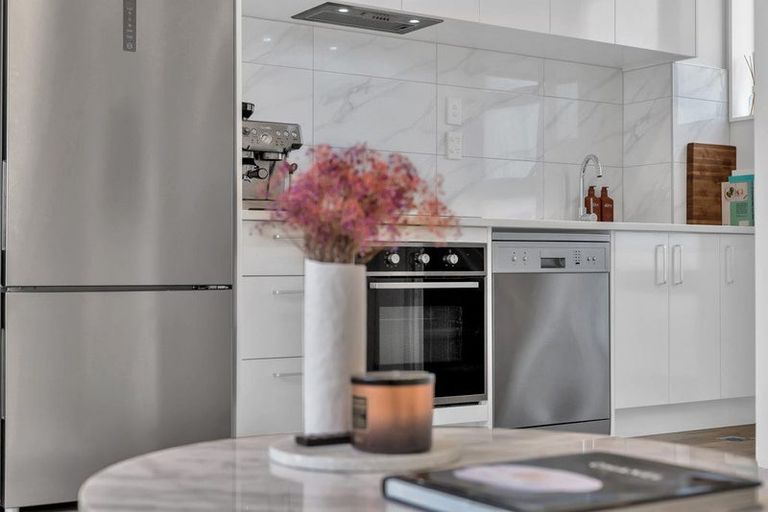 Photo of property in 5/86 Fred Taylor Drive, Westgate, Auckland, 0814