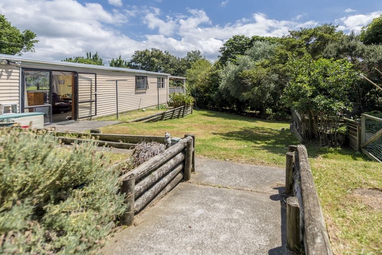 Photo of property in 147 Forest Hill Road, Henderson, Auckland, 0612