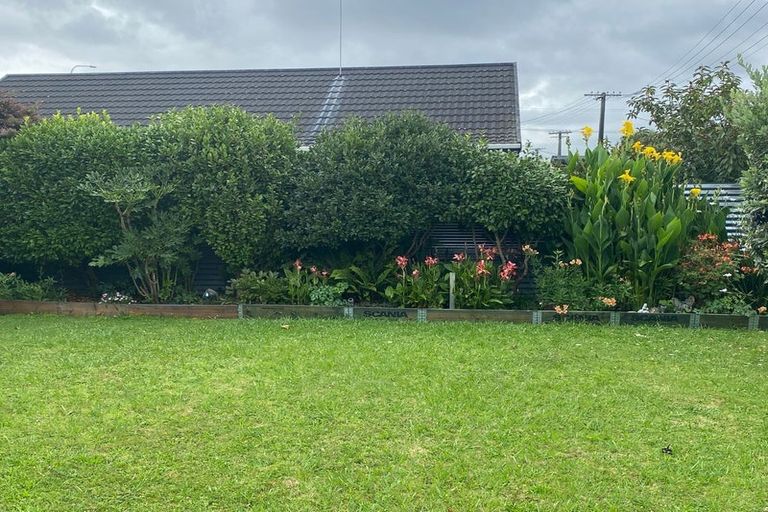 Photo of property in 2 Rutland Place, Milson, Palmerston North, 4414
