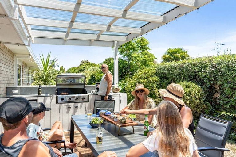 Photo of property in 67 Pacific Cove Drive, Papamoa Beach, Papamoa, 3118