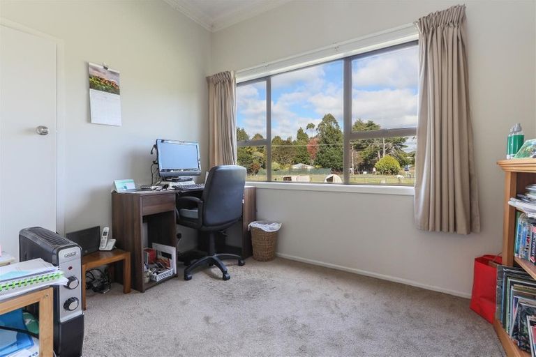 Photo of property in 6 Mauku Street, Mamaku, 3020