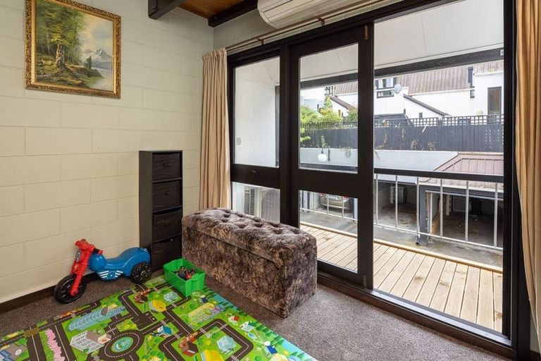 Photo of property in 13/10 Pitarua Street, Thorndon, Wellington, 6011