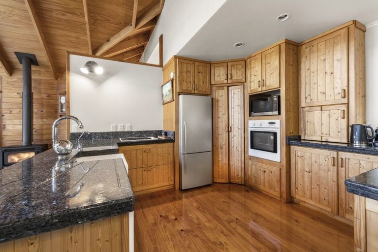 Photo of property in 24 Stewart Street, Raglan, 3225