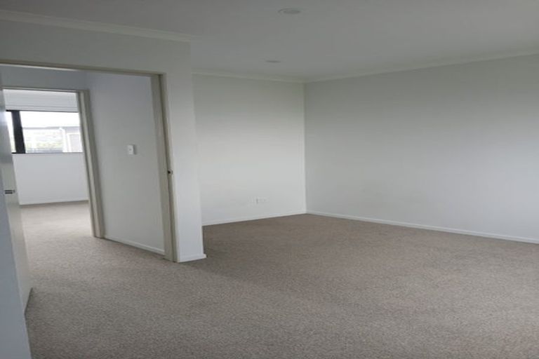 Photo of property in 6 Tuaiwi Street, Manukau, Auckland, 2104