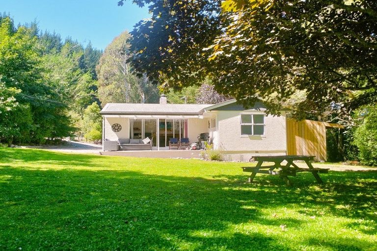 Photo of property in 83 Cosy Dell Road, Herbert, 9495