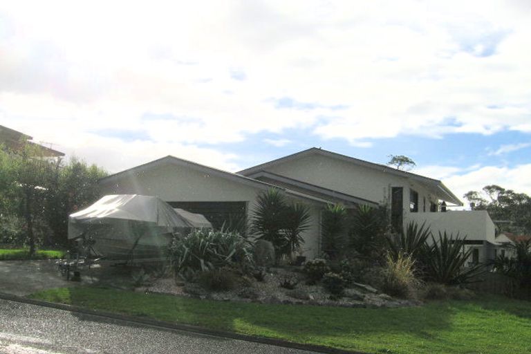 Photo of property in 21 Merehai Place, Snells Beach, 0920