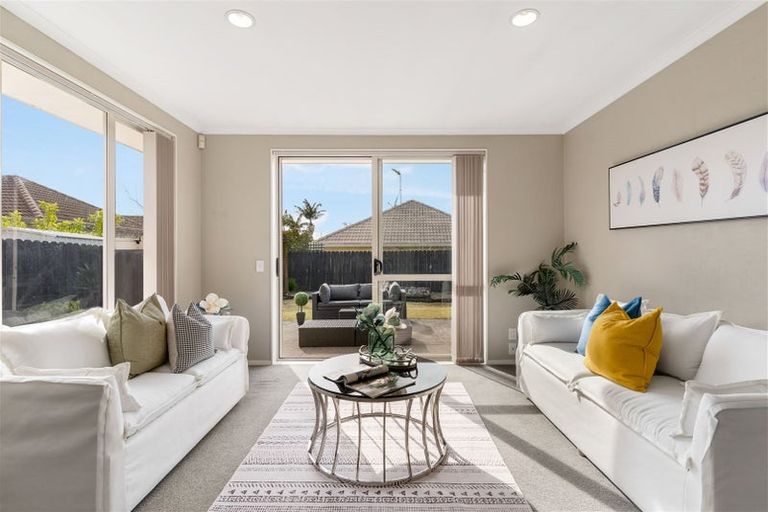 Photo of property in 57 Fernbrook Close, Burswood, Auckland, 2013