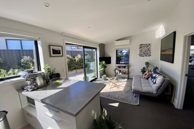 Photo of property in 35 Silver Street, Lower Shotover, Queenstown, 9304