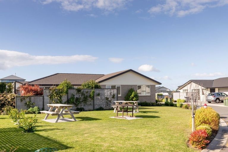 Photo of property in Waterview Estate, 79/4 Greystone Place, Omokoroa, 3114