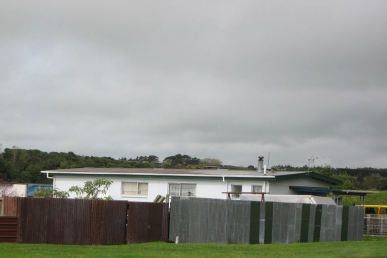 Photo of property in 6 Domett Street, Waitara, 4320