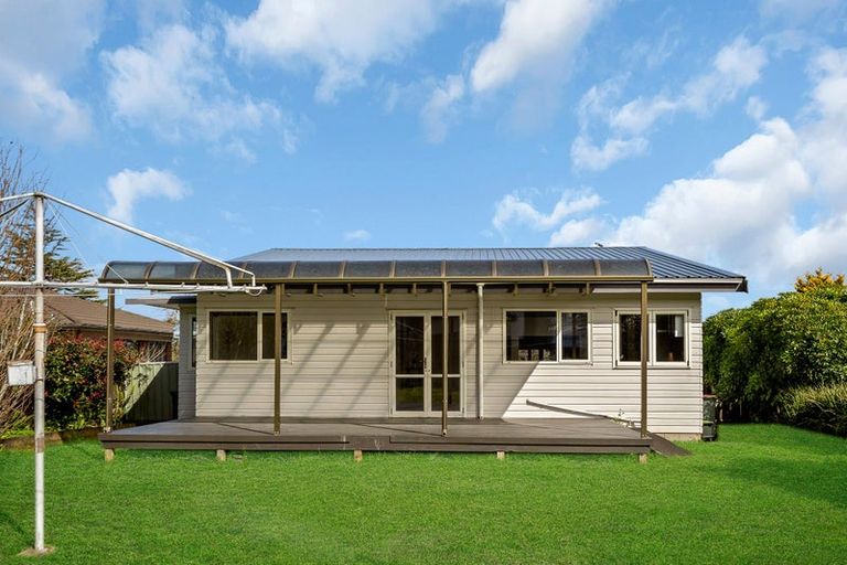 Photo of property in 25 Mccullough Avenue, Papatoetoe, Auckland, 2025