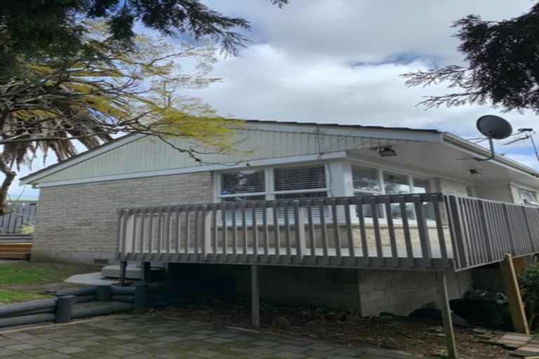 Photo of property in 2/112 Ennis Avenue, Pakuranga Heights, Auckland, 2010