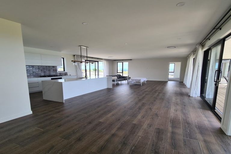 Photo of property in 15 Lawrence Carter Drive, Bombay, 2675