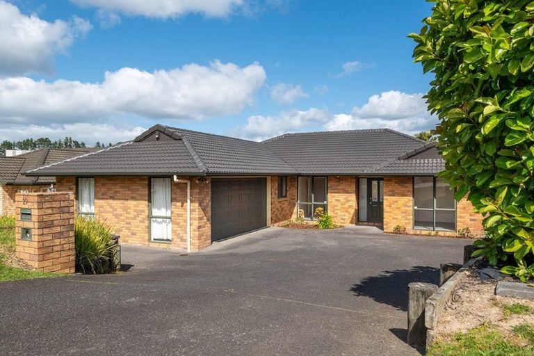 Photo of property in 29 Hugh Green Drive, Pinehill, Auckland, 0632