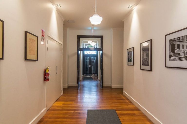 Photo of property in Augusta Apartments, 19/254 Willis Street, Te Aro, Wellington, 6011
