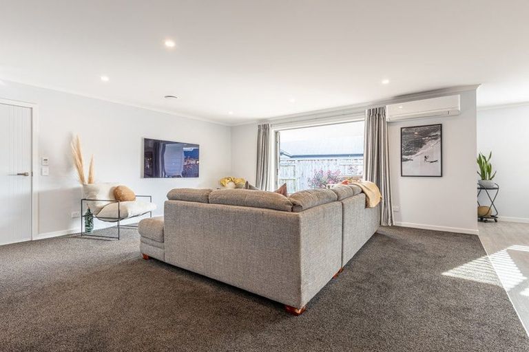 Photo of property in 30 Freedom Drive, Kelvin Grove, Palmerston North, 4414