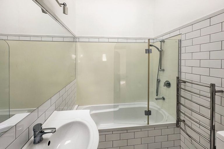 Photo of property in 37b Awamutu Grove, Waiwhetu, Lower Hutt, 5010