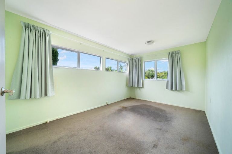 Photo of property in 28 Ferry Parade, Herald Island, Auckland, 0618