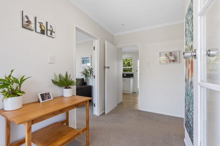 Photo of property in 46 Nevada Drive, Merrilands, New Plymouth, 4312