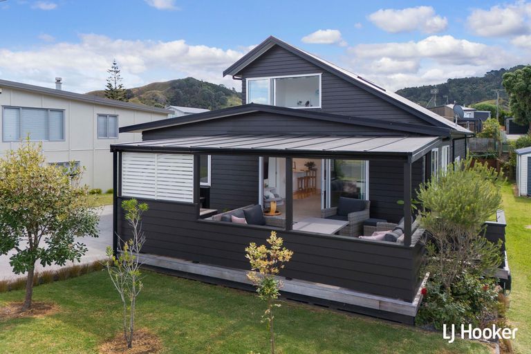 Photo of property in 7 Wallnutt Avenue, Waihi Beach, 3611