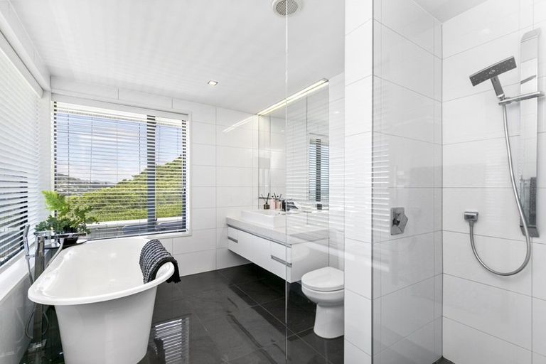 Photo of property in 24 Punjab Street, Khandallah, Wellington, 6035