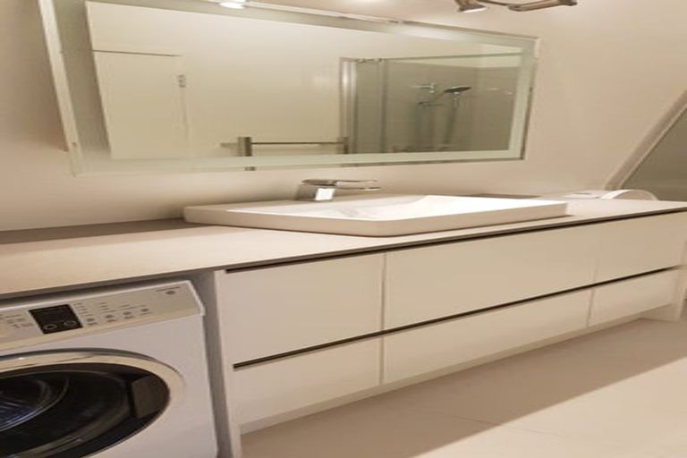 Photo of property in 1/20 Maritime Terrace, Birkenhead, Auckland, 0626