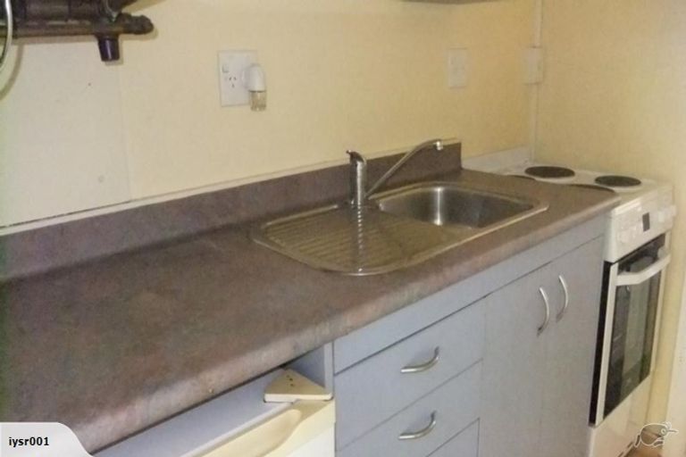 Photo of property in Avon Apartments, 9/313 The Terrace, Te Aro, Wellington, 6011