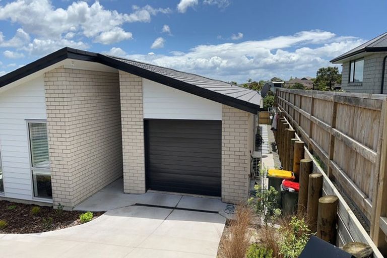 Photo of property in 21 Te Kaka Place, Omokoroa, 3114