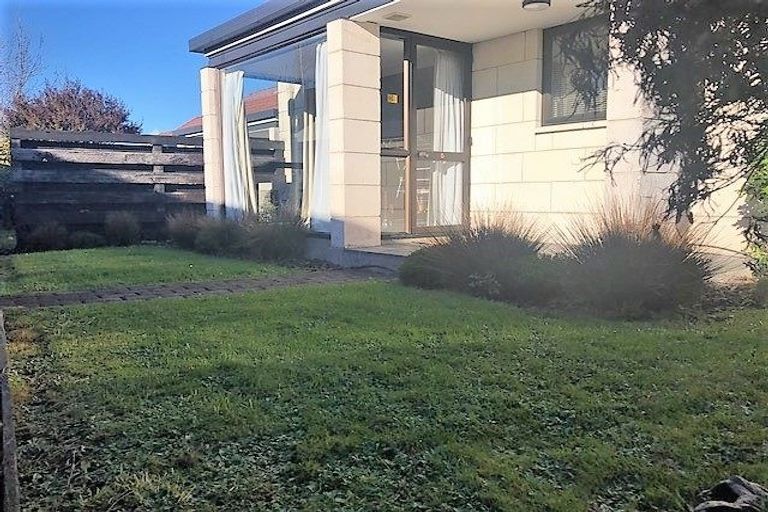 Photo of property in 5/4 Broadbent Street, Riccarton, Christchurch, 8041