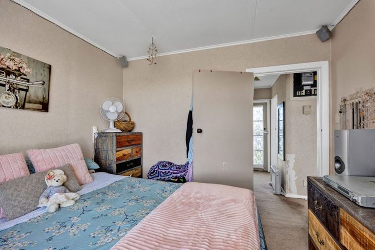 Photo of property in 325 Matangara Road, Hawera, 4672