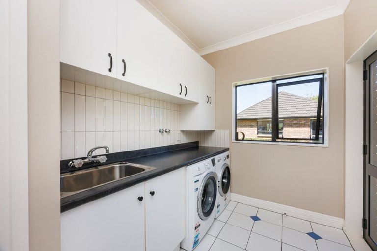 Photo of property in 138 Valley Views, Fitzherbert, Palmerston North, 4472