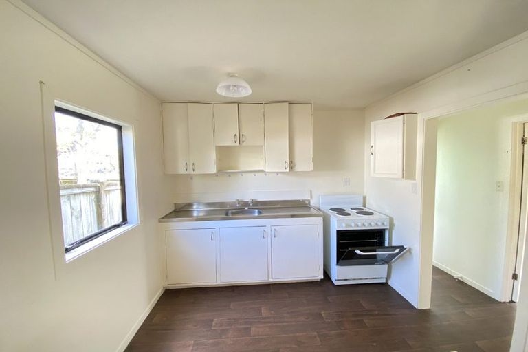 Photo of property in 2/25a Balmain Road, Birkenhead, Auckland, 0626