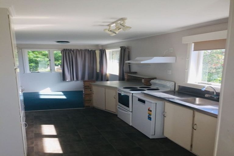 Photo of property in 1/14 Tiber Road, Forrest Hill, Auckland, 0620