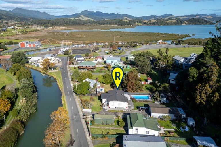 Photo of property in 135 Hauraki Road, Coromandel, 3506