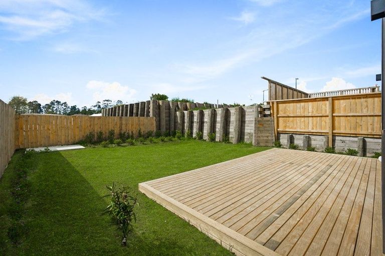 Photo of property in 4c Mahogany Street, Westgate, 0814