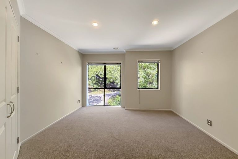 Photo of property in 5 Bank Road, Northland, Wellington, 6012