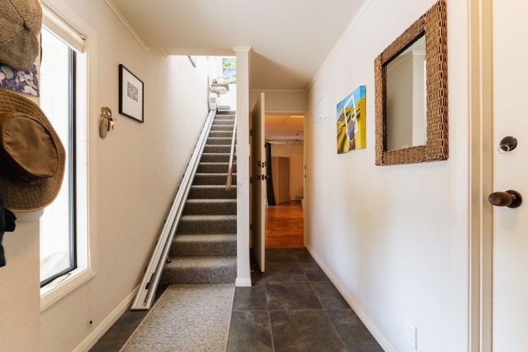 Photo of property in 23 Howard Street, Macandrew Bay, Dunedin, 9014