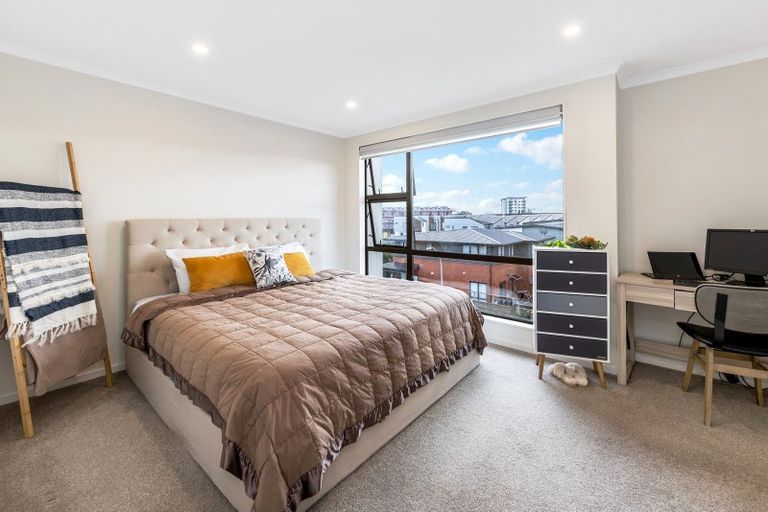 Photo of property in 47 Mahalo Avenue, Wiri, Auckland, 2104