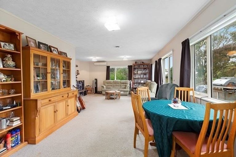 Photo of property in 304a Main Road, Tawa, Wellington, 5028