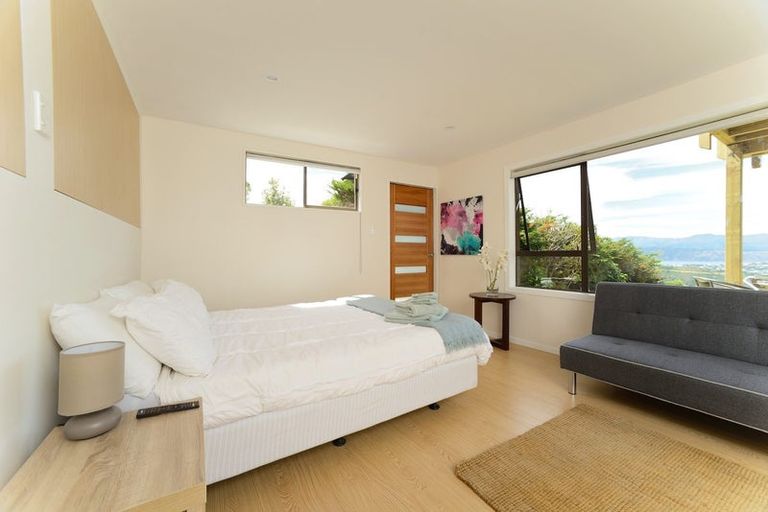 Photo of property in 15 Alexandra Road, Roseneath, Wellington, 6021