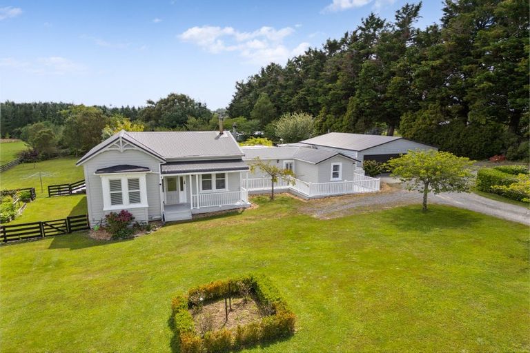 Photo of property in 63 Riversdale Road, Waihakeke, Carterton, 5792