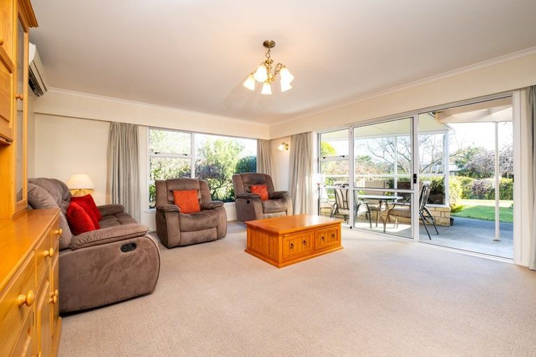 Photo of property in 5 Carl Avenue, Havelock North, 4130
