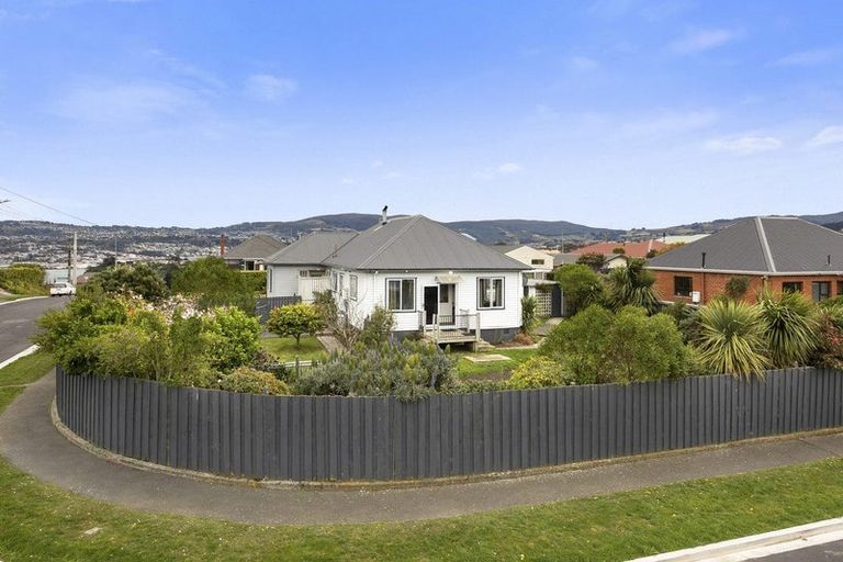 Photo of property in 15 Puketai Street, Andersons Bay, Dunedin, 9013