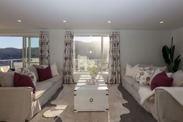 Photo of property in 1 Foster Terrace, Lyttelton, 8082