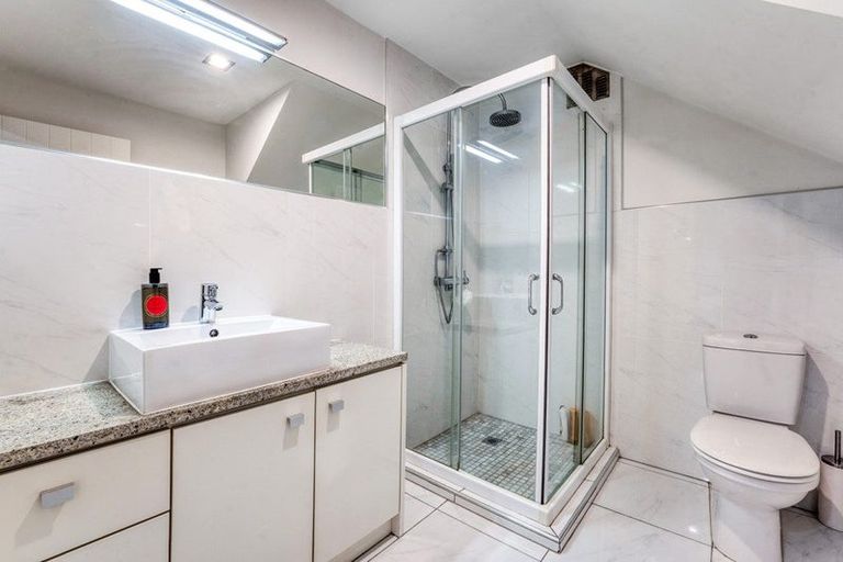 Photo of property in 87 Princes Street, Northcote Point, Auckland, 0627