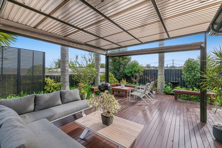 Photo of property in 2/26 James Street, Bayview, Auckland, 0629