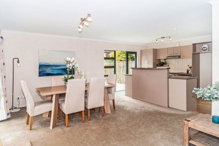 Photo of property in 24a Opal Avenue, Pakuranga, Auckland, 2010