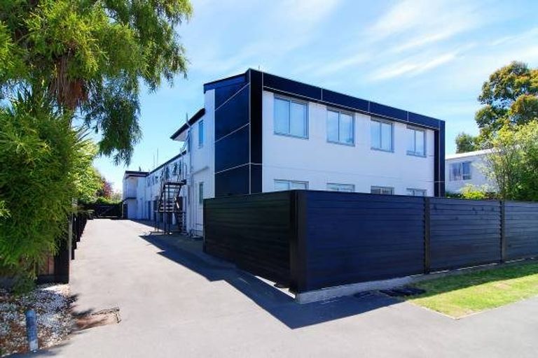 Photo of property in 5/27 Brockworth Place, Riccarton, Christchurch, 8011