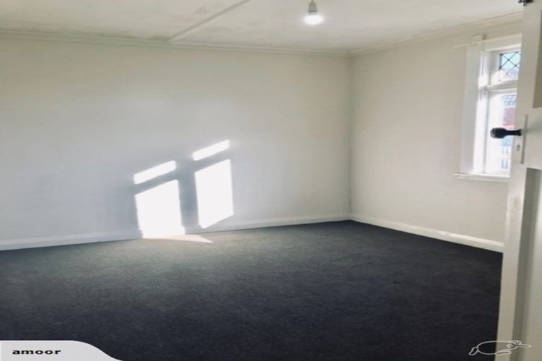 Photo of property in 2 Douglas Street, Waiwhetu, Lower Hutt, 5010