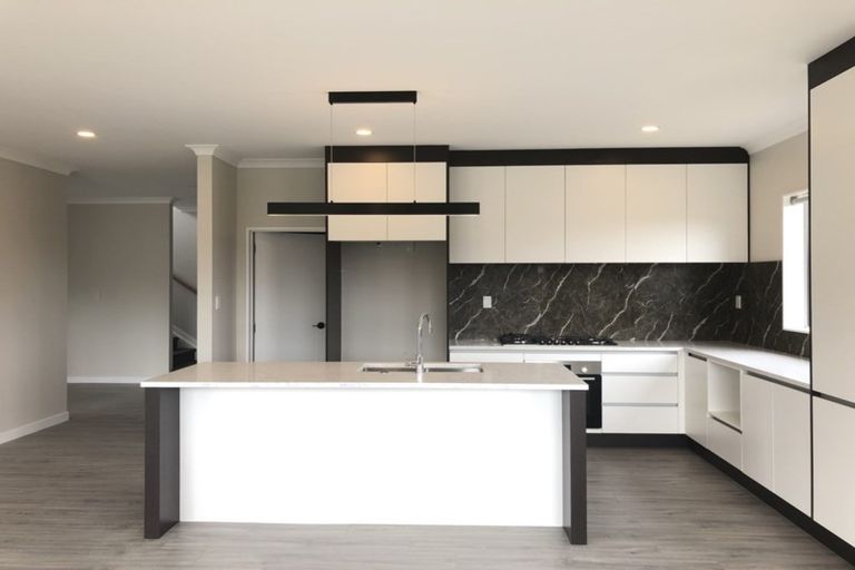 Photo of property in 80 Jeroboam Loop, Kumeu, 0810